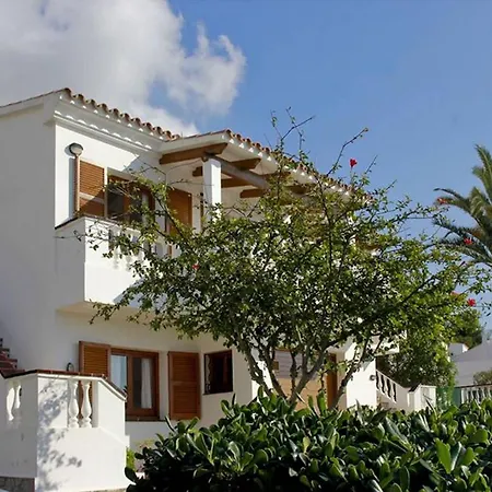 Villa Casa Louise - Great Value 3 Bedroom House In - Perfect For Families Son Bou
